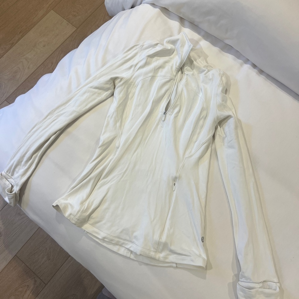 White Lululemon Quartzip with front pockets